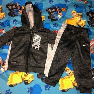 Nike 2Piece